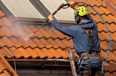 Démoussage et hydrofuge de toiture à Nullemont